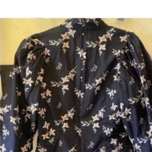 Blouse LEVI Floral 3/4 puff sleeves NEW with tags size small was 79.00